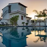 Serena Con Piscina Privata Вилла