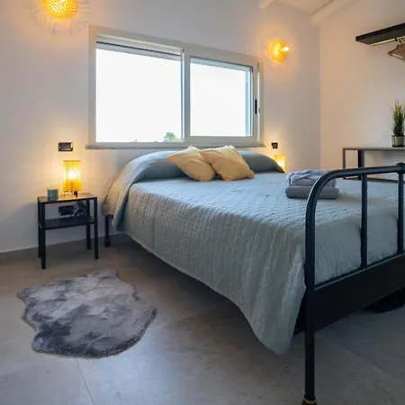 Serena Con Piscina Privata Вилла Melilli